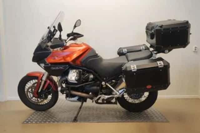 Moto Guzzi Stelvio 1200 8V (2015) thumbnail 2