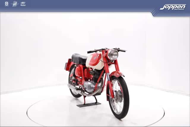MV Agusta 125 Lusso Sport (0) thumbnail 2