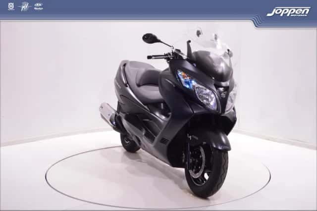 Suzuki AN 400 Burgman (0) thumbnail 3