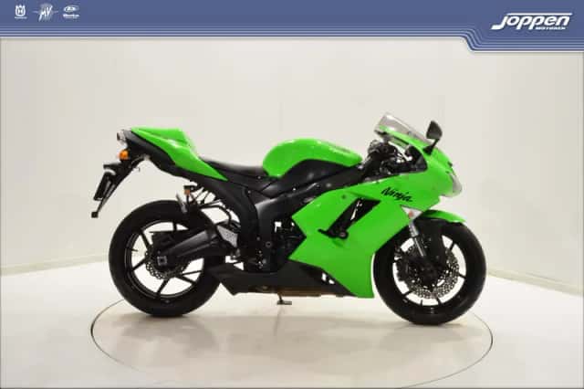 Kawasaki ZX-6R (0) thumbnail 1