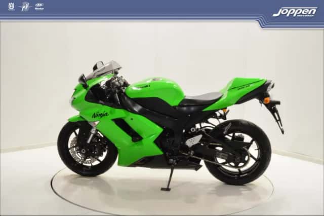 Kawasaki ZX-6R (0) thumbnail 6