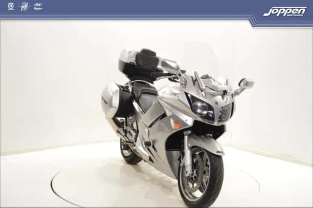 Yamaha FJR1300 (0) thumbnail 3