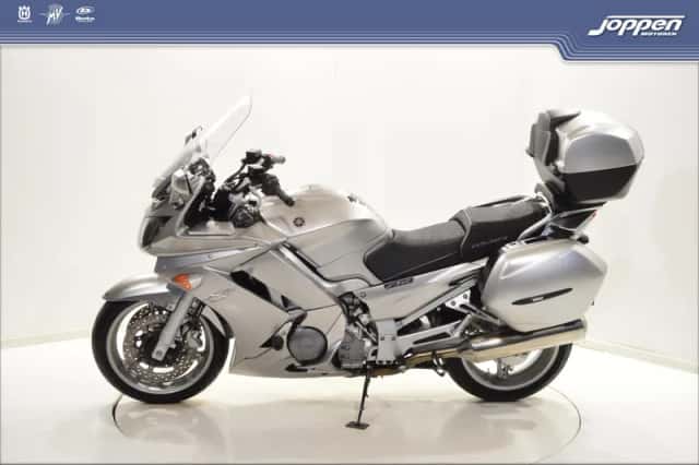 Yamaha FJR1300 (0) thumbnail 6