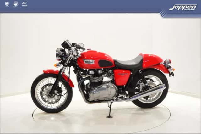 Triumph Thruxton 900 (0) thumbnail 6
