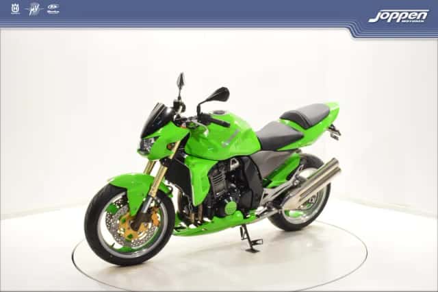 Kawasaki Z1000 (0) thumbnail 5
