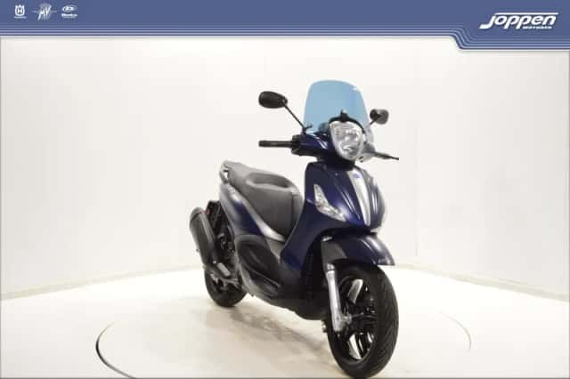 Piaggio Beverly 350 Sport (0) thumbnail 3