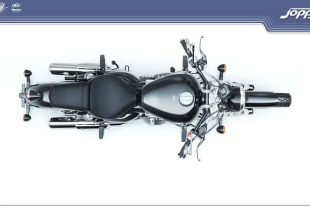 Royal Enfield Super Meteor 650 (2026) thumbnail 6