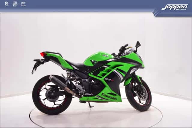 Kawasaki Ninja 300 (0) thumbnail 1