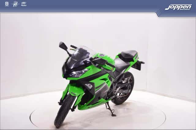 Kawasaki Ninja 300 (0) thumbnail 5