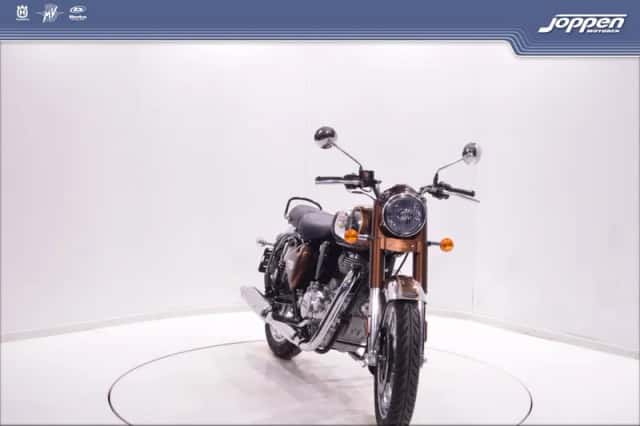 Royal Enfield Classic 350 (0) thumbnail 3