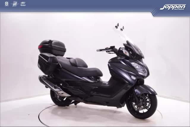 Suzuki AN 650 Burgman (0) thumbnail 2