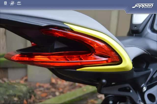 MV Agusta Dragster 800 RR (0) thumbnail 4