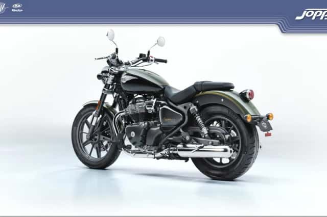 Royal Enfield Super Meteor 650 (2026) thumbnail 6