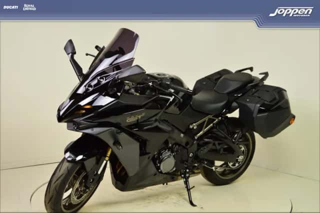 Suzuki GSX-S1000GT (0) thumbnail 5