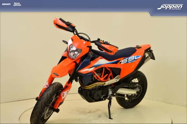 KTM 690 SMC (0) thumbnail 5