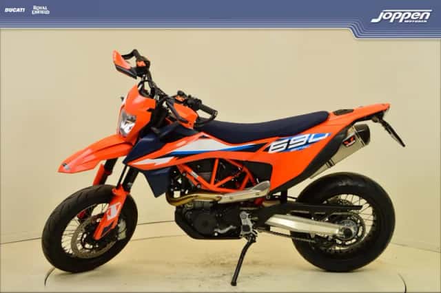 KTM 690 SMC (0) thumbnail 6