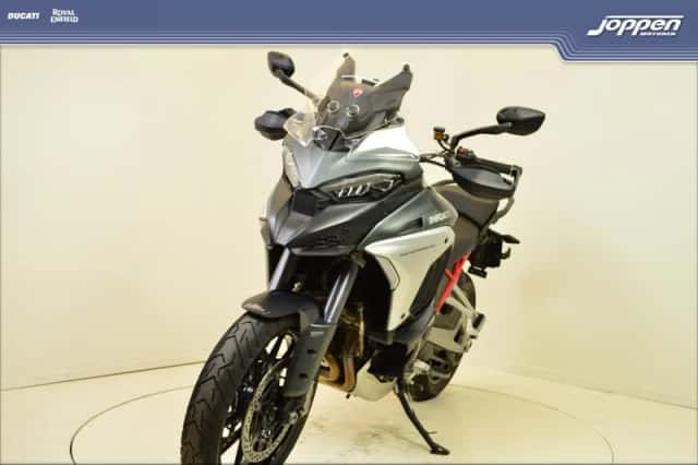 Ducati Multistrada V4S (0) thumbnail 4