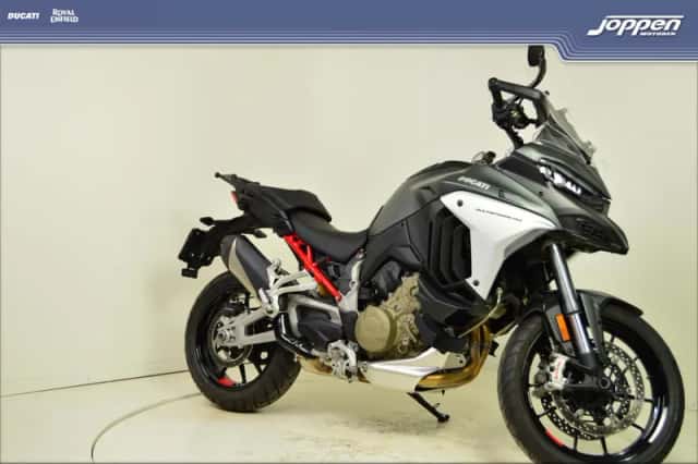 Ducati Multistrada V4S (2026) thumbnail 2