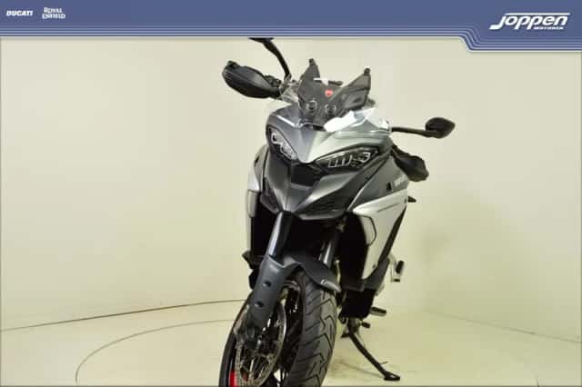 Ducati Multistrada V4S (2026) thumbnail 4