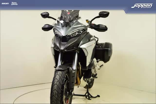 Ducati Multistrada V4S (2026) thumbnail 4