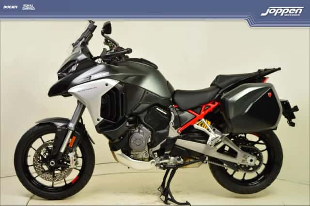 Ducati Multistrada V4S (2026) thumbnail 6