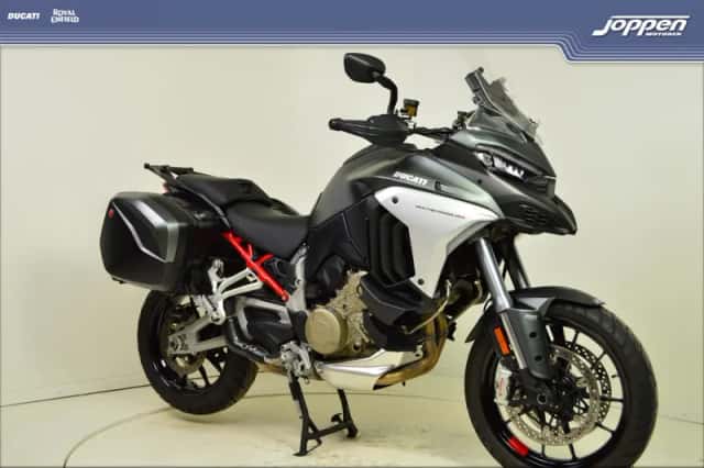 Ducati Multistrada V4S (2026) thumbnail 2