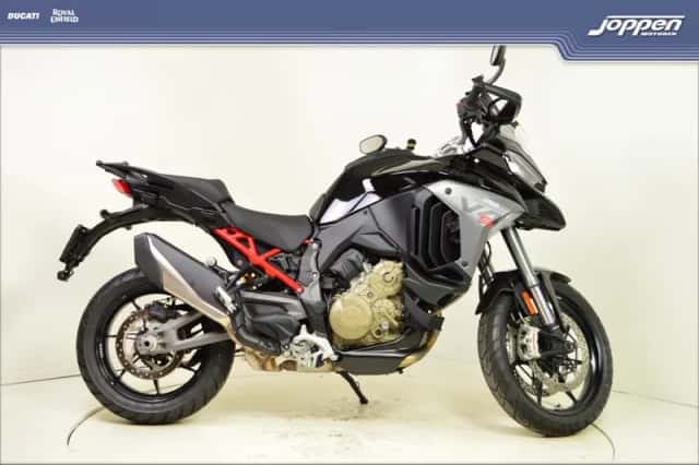 Ducati Multistrada V4S (2026) thumbnail 1