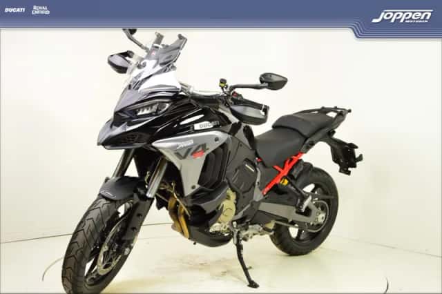 Ducati Multistrada V4S (2026) thumbnail 5