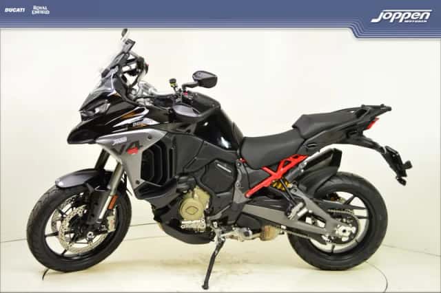 Ducati Multistrada V4S (2026) thumbnail 6
