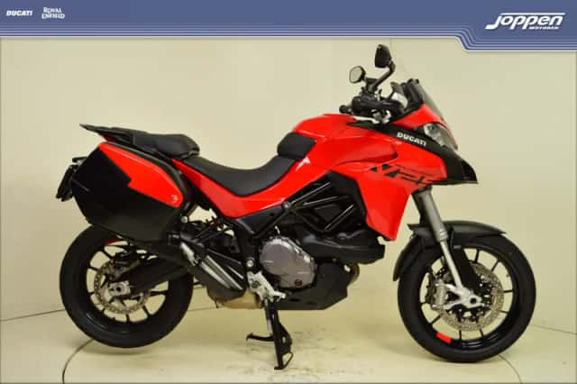 Ducati Multistrada V2 S (2023) thumbnail 1