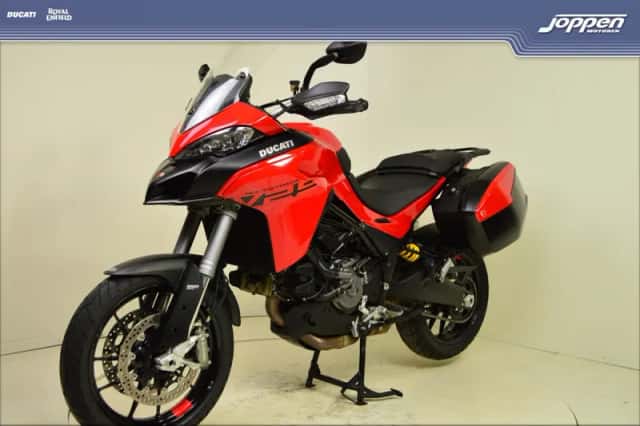 Ducati Multistrada V2 S (2023) thumbnail 5