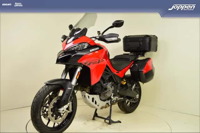 Ducati Multistrada V2 S (2023) thumbnail 4