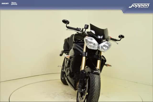Triumph Speed Triple 1050 (0) thumbnail 3