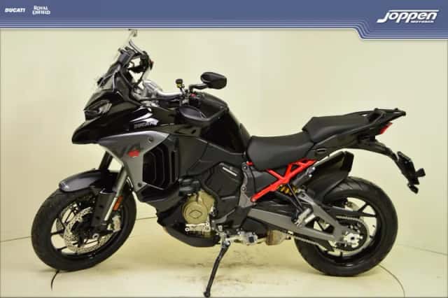 Ducati Multistrada V4S (2026) thumbnail 6