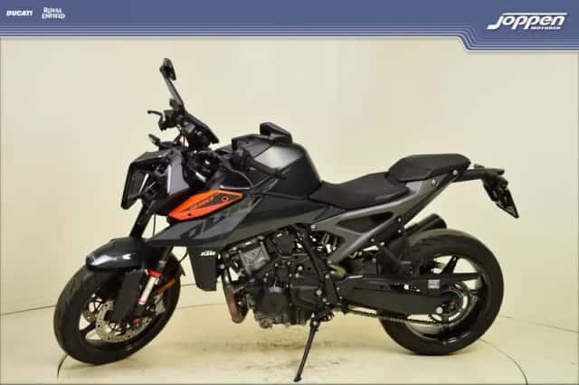 KTM 990 Duke (2026) thumbnail 6