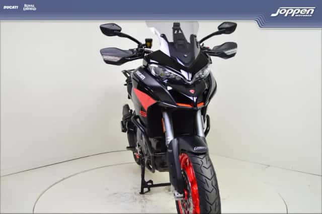 Ducati Multistrada V2 S (2024) thumbnail 3