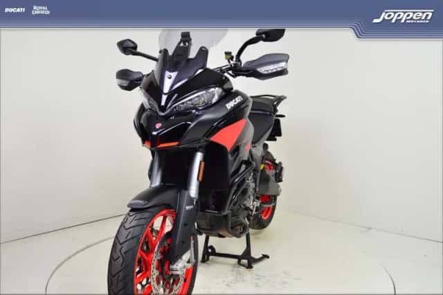 Ducati Multistrada V2 S (2024) thumbnail 4
