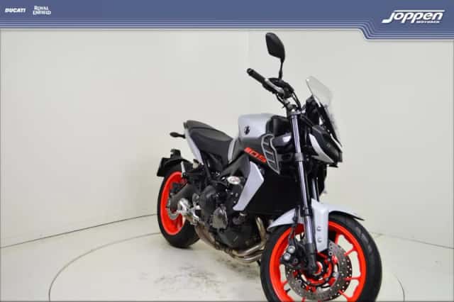 Yamaha MT-09 (2019) thumbnail 3
