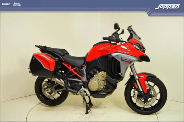Ducati Multistrada V4S (2025) thumbnail 1