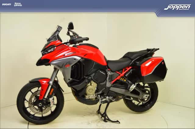 Ducati Multistrada V4S (2025) thumbnail 5
