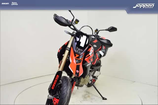 Ducati Hypermotard 698 (2025) thumbnail 4