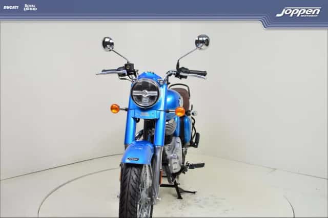 Royal Enfield Classic 350 (2025) thumbnail 4