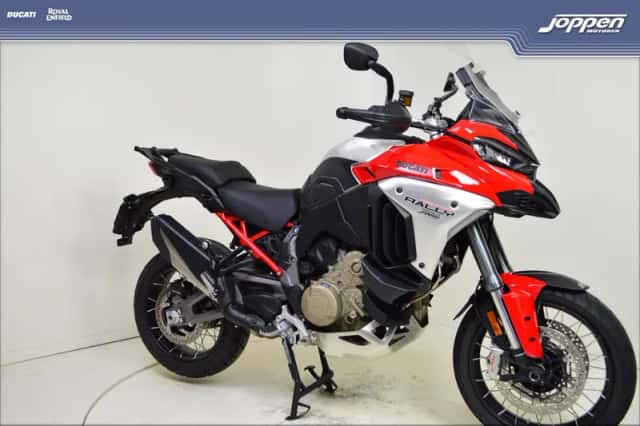 Ducati Multistrada V4S (2026) thumbnail 2