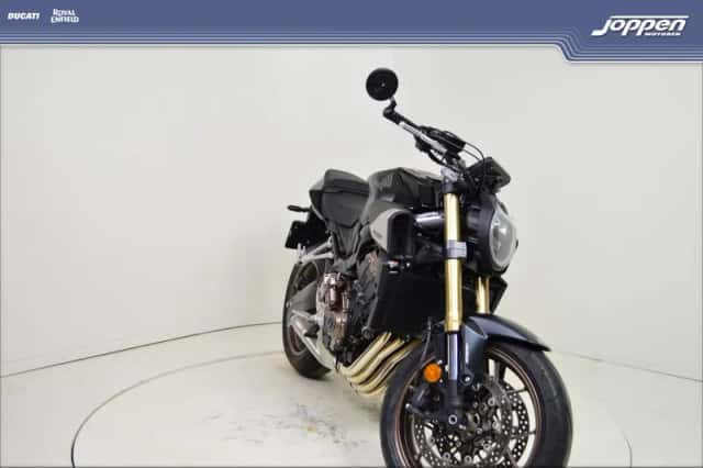 Honda CB650R (2025) thumbnail 3