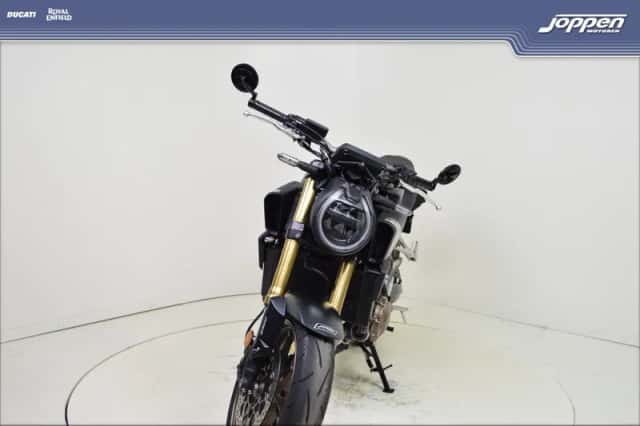 Honda CB650R (2025) thumbnail 4