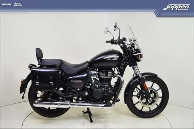 Royal Enfield Meteor 350 (2023) thumbnail 1