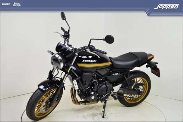 Kawasaki Z 650 RS (2025) thumbnail 4
