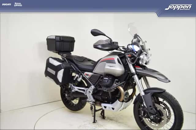 Moto Guzzi V85 TT (2023) thumbnail 2