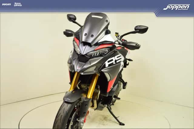 Ducati Multistrada V4 RS (2026) thumbnail 4