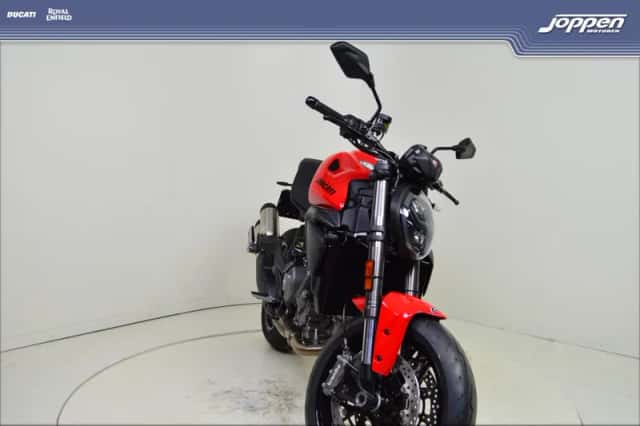 Ducati Monster V2 (2026) thumbnail 3